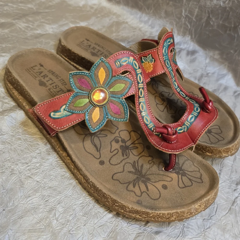 L'ARTISTE Women's Red Floral Sandals SZ 8.5 - Picture 1 of 9